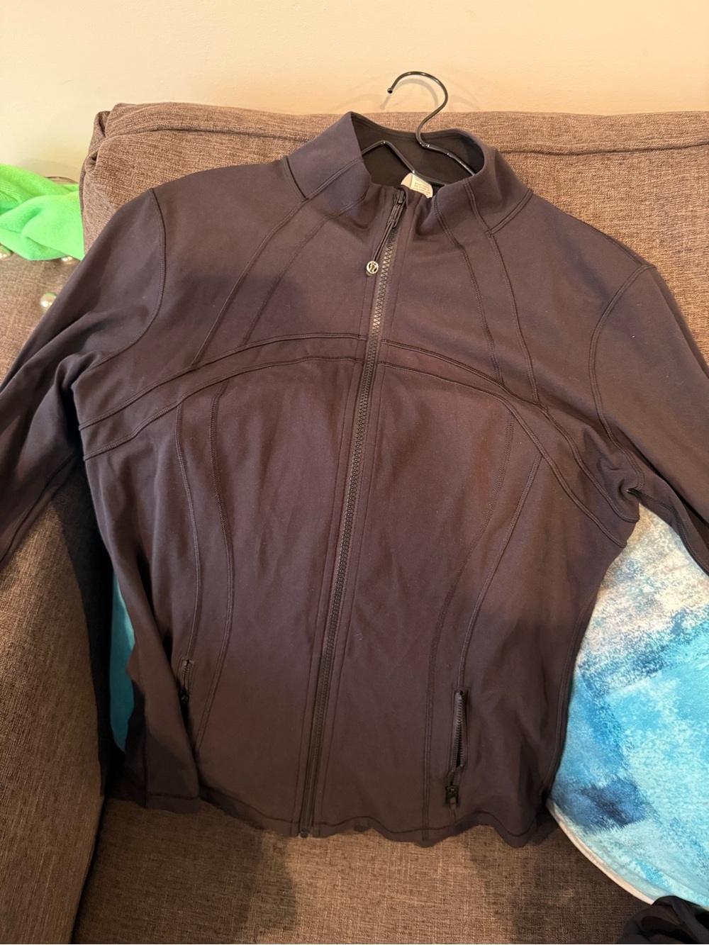 lululemon athletica black full-zip jacket